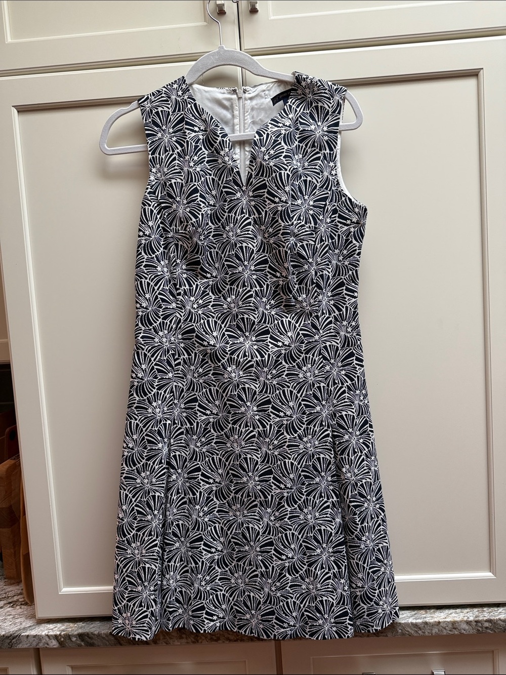 Brooks Brothers Black and White Sleeveless Floral Midi Dress